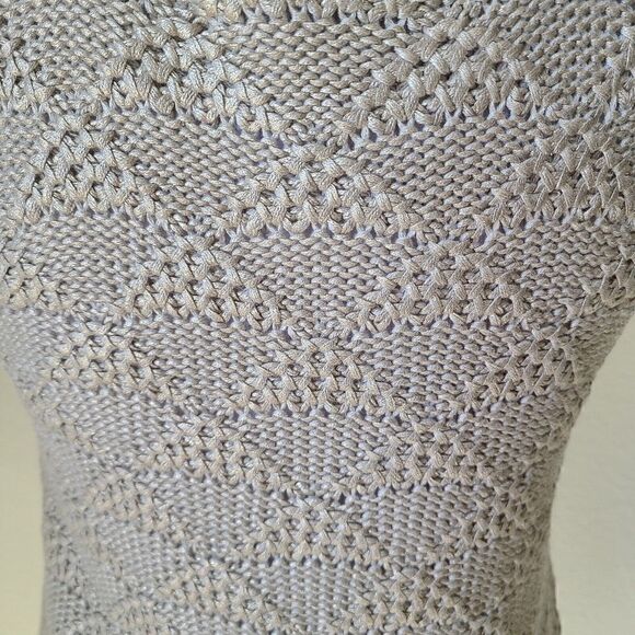 Moth Anthropologie Gold Metallic Sleeveless Tank Top Tunic Sweater Size XS - Picture 7 of 10